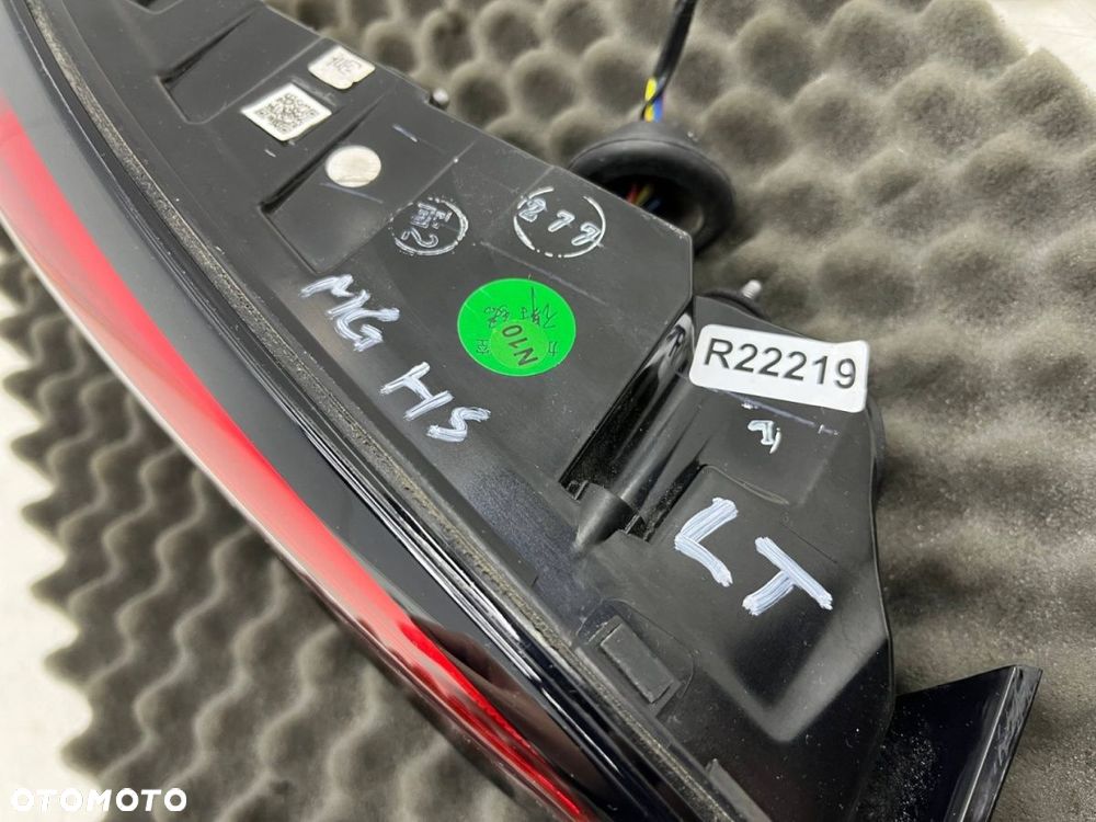 Lampa MG HS EHS 18-20r. lewa tylna w klapę bagażnika LED oryginalna EU 10420735 as23661182 - 10