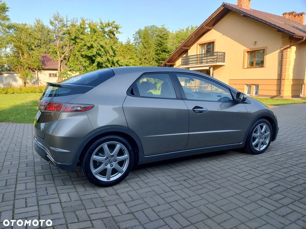 Honda Civic 1.8i-VTEC Executive - 6