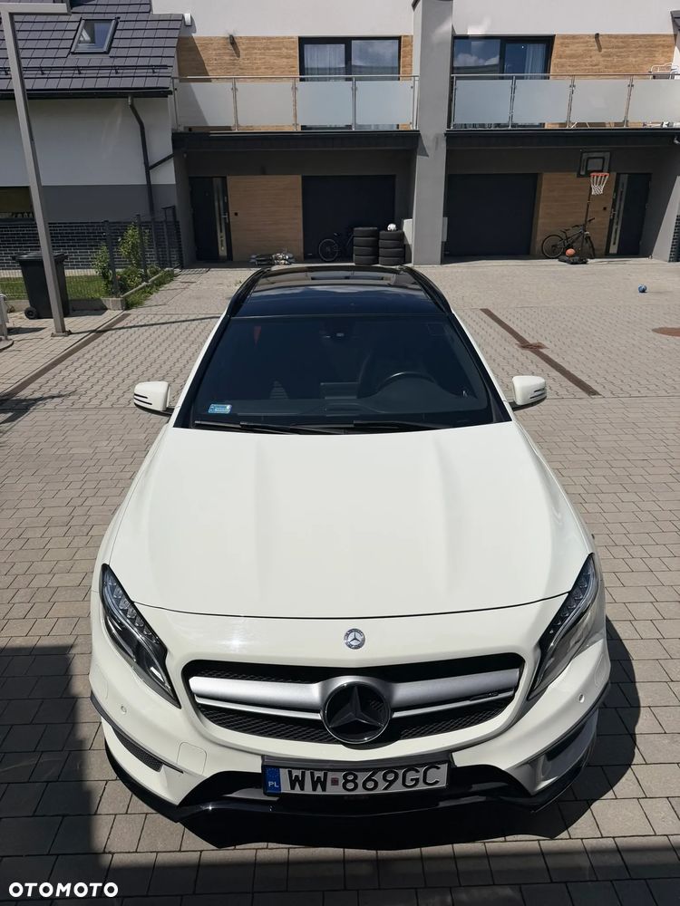 Mercedes-Benz GLA AMG 45 4-Matic - 12
