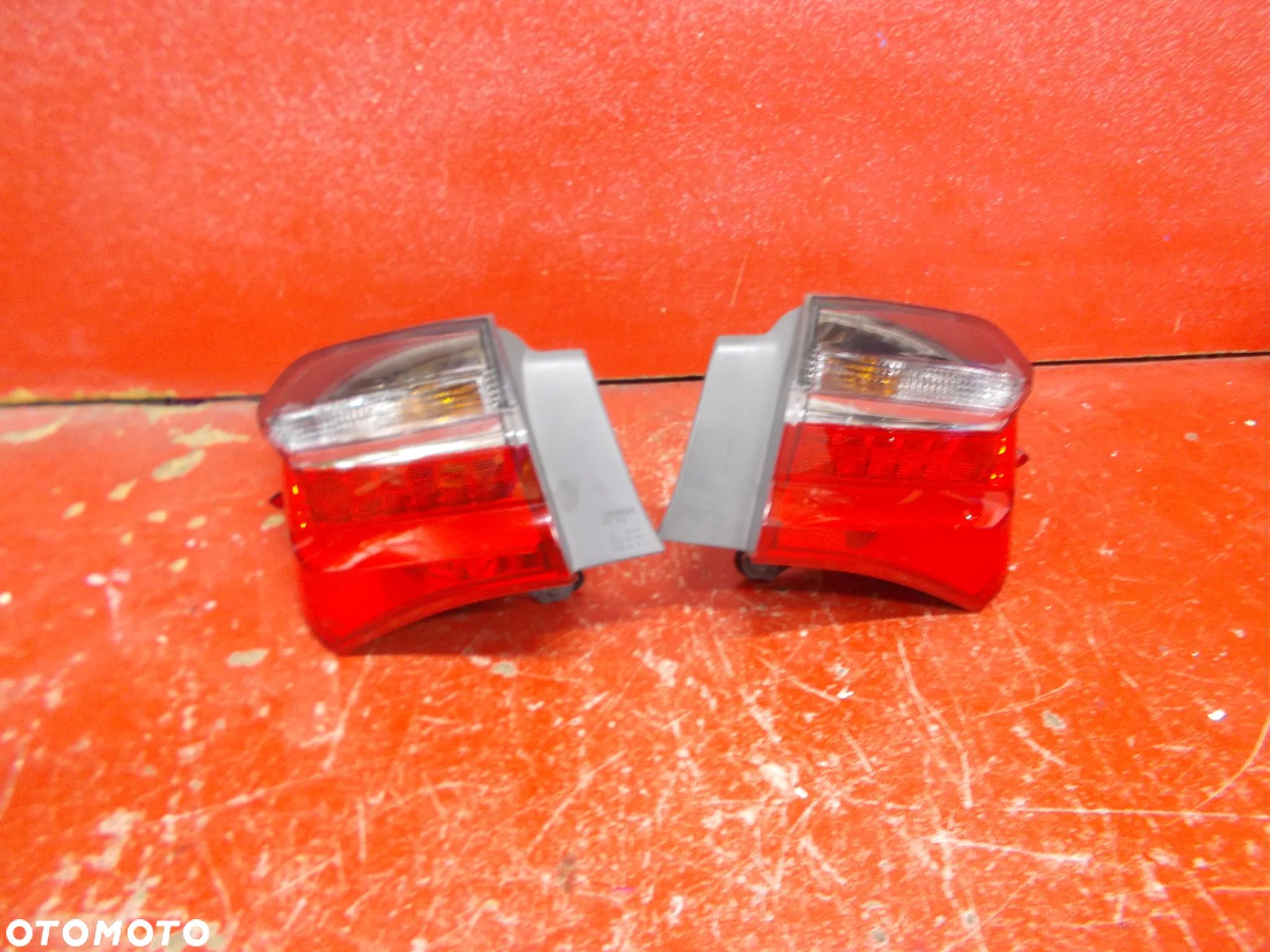 TOYOTA COROLLA E16 LIFT LED LAMPA LEWA PRAWA TYŁ TYLNA - 1