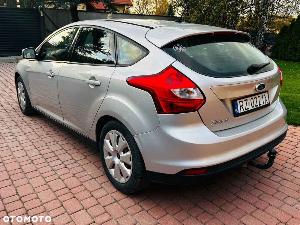 Ford Focus 1.6 Trend - 4