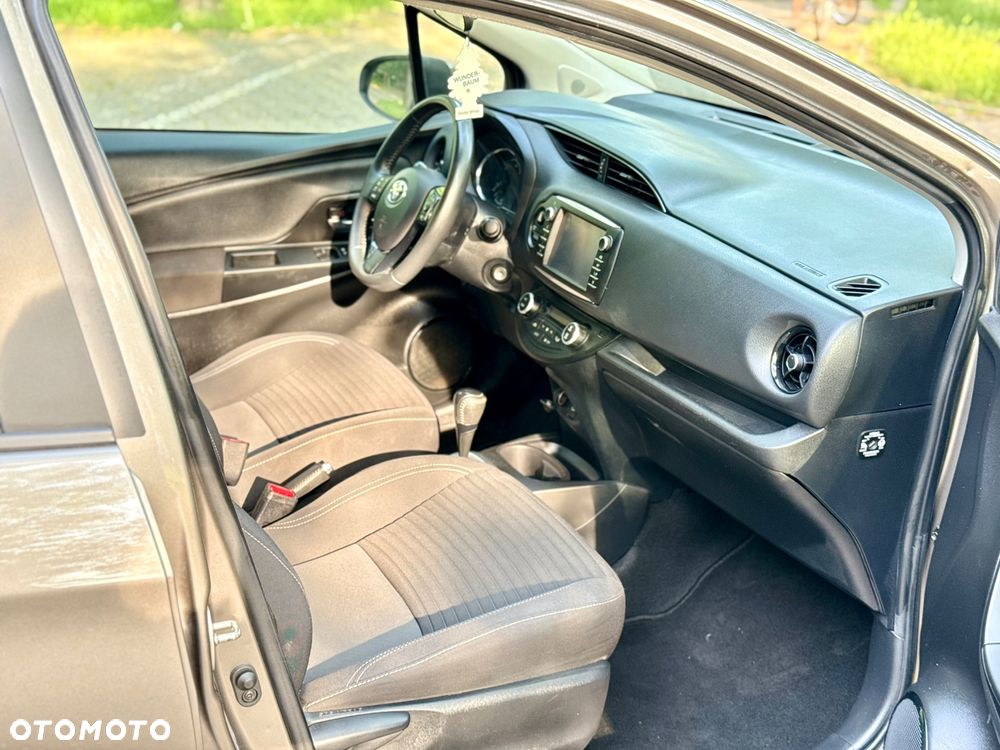 Toyota Yaris 1.5 VVT-i Club - 14