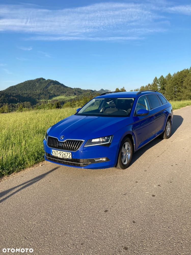 Skoda Superb 2.0 TDI DSG Ambition - 1