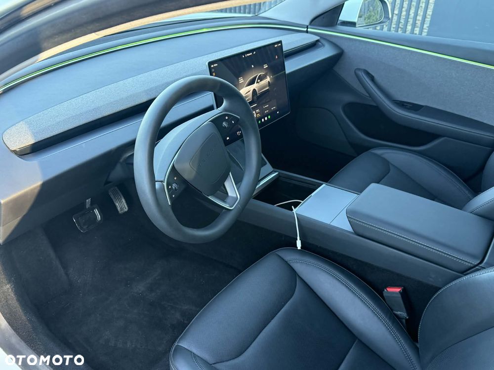 Tesla Model 3 Standard Hinterradantrieb - 5