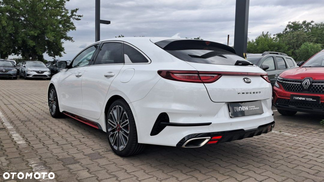 Kia ProCeed - 7