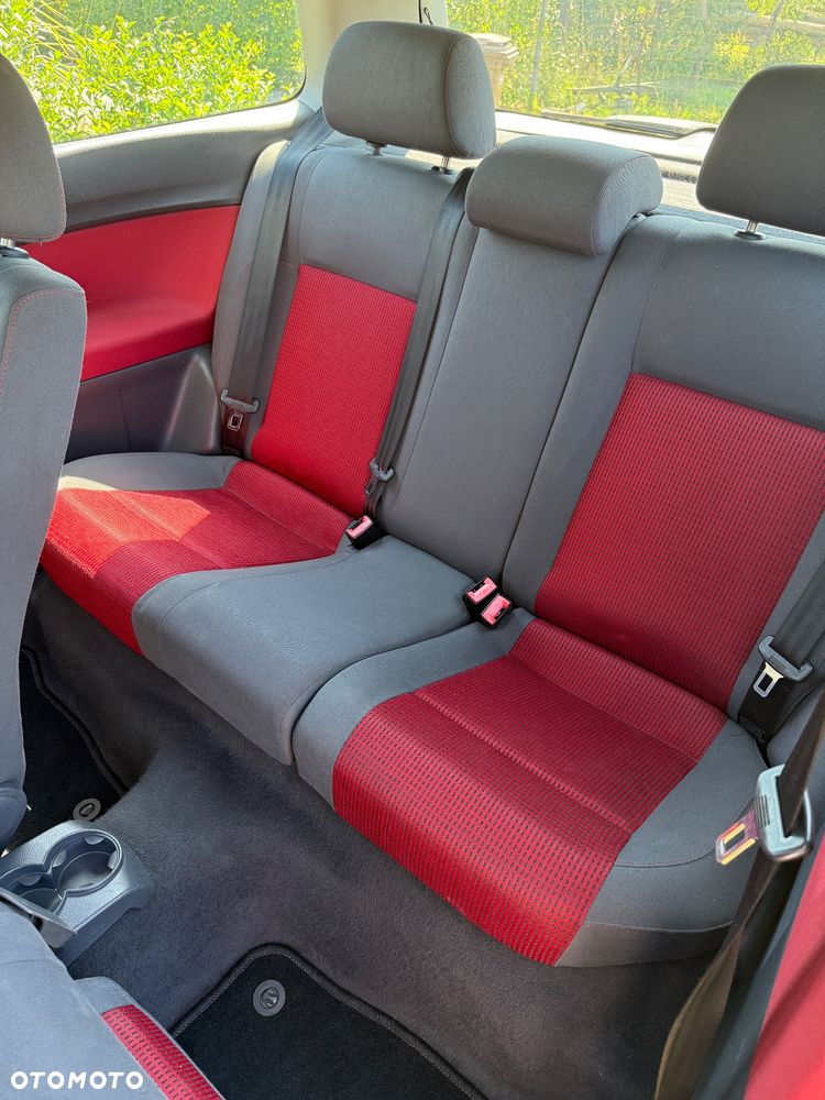 Volkswagen Polo 1.4 16V - 11
