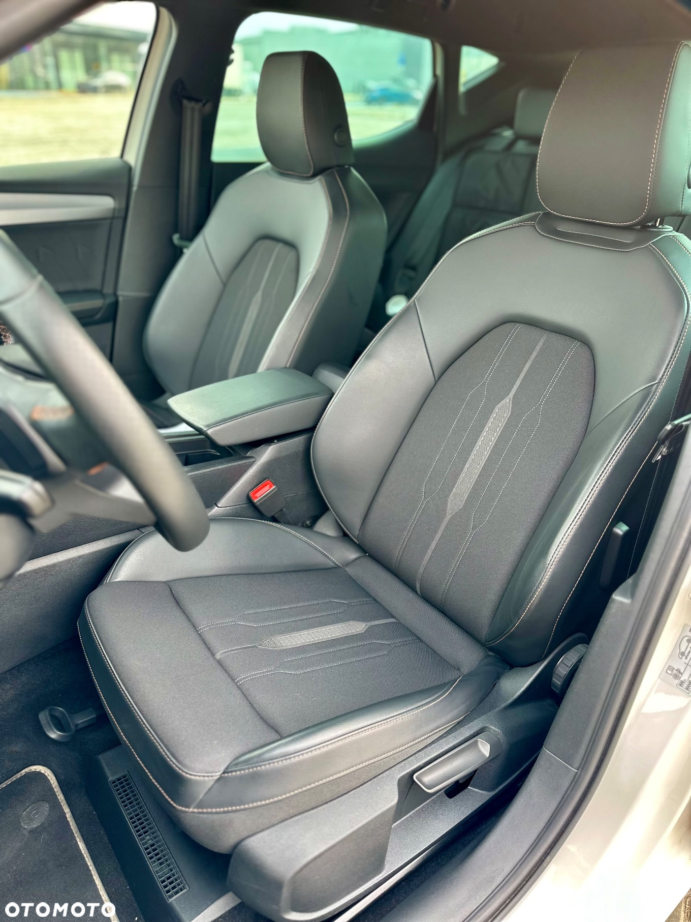 Cupra Leon 1.5 eTSI DSG - 16