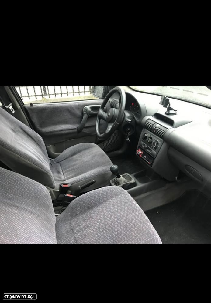 Opel Corsa 1.5 TD - 3