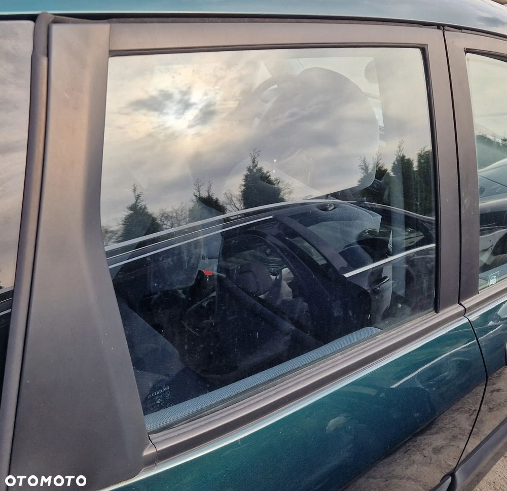 HONDA JAZZ II SZYBA DRZWI PRAWY TYŁ - 1