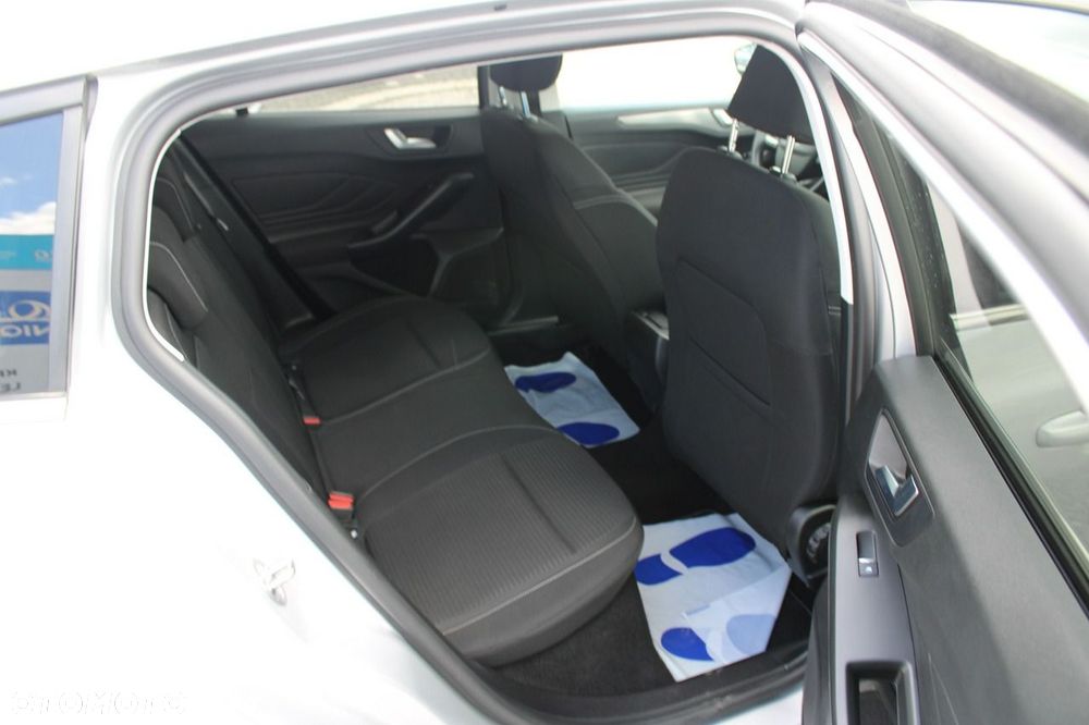 Ford Focus - 31