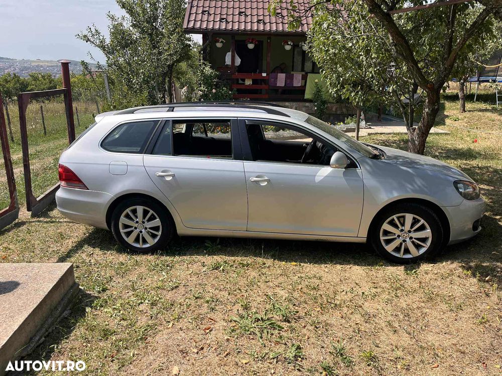 Volkswagen Golf - 11