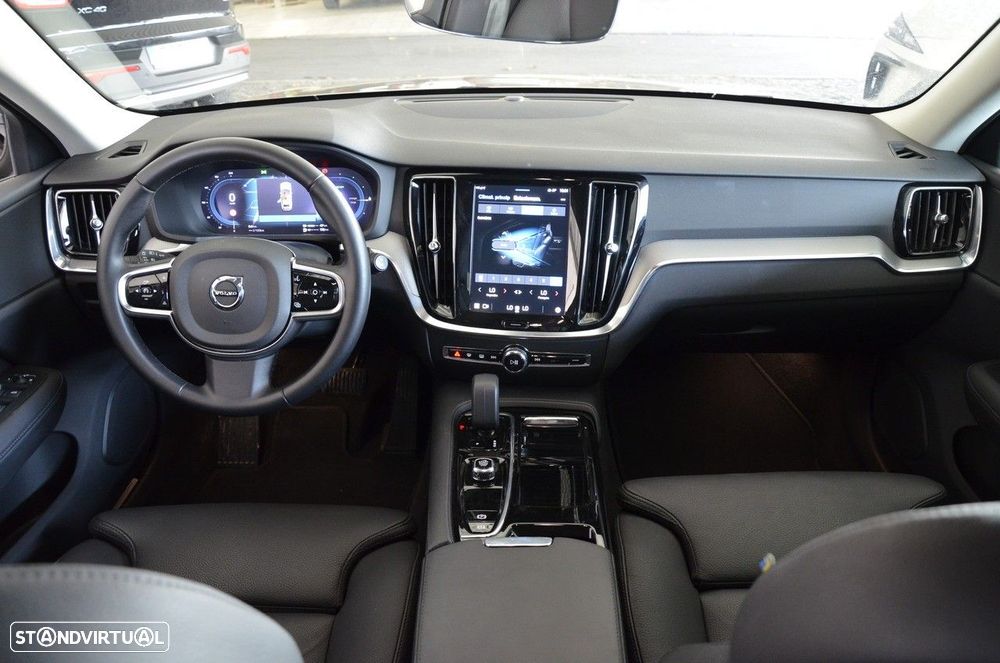 Volvo V60 2.0 T6 AWD TE Plus Dark - 18