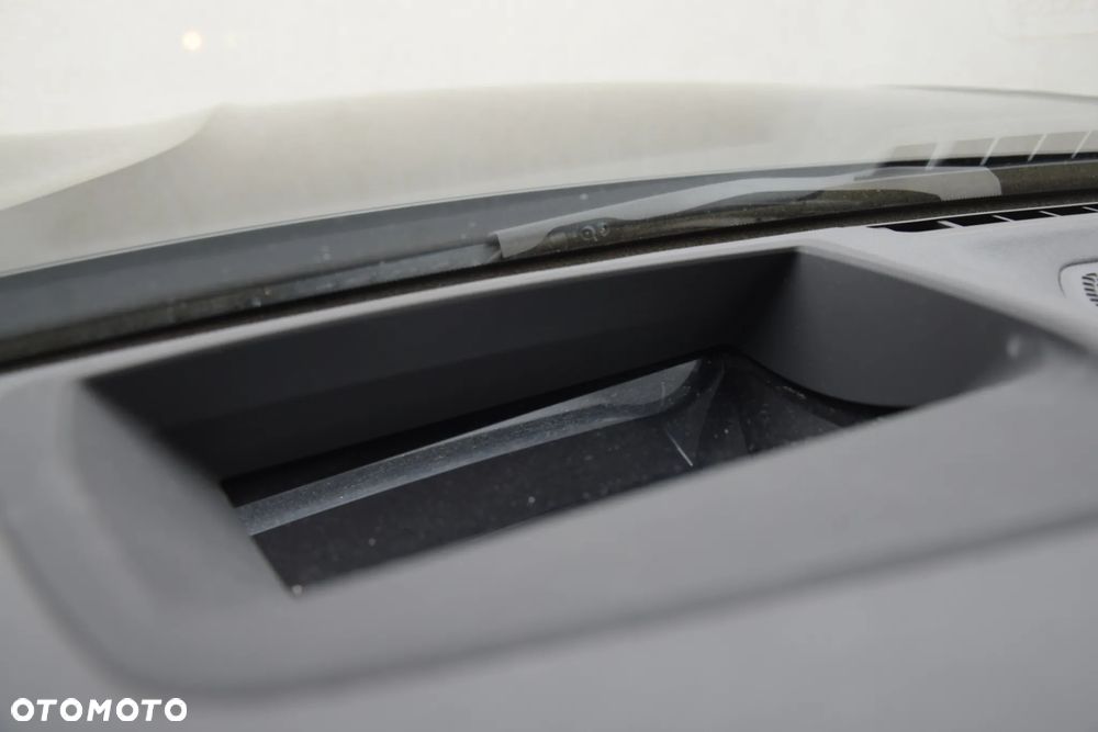 BMW Seria 3 320d xDrive Edition M Sport Shadow - 22