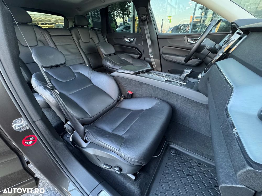 Volvo XC 60 D4 AWD Geartronic Momentum - 11