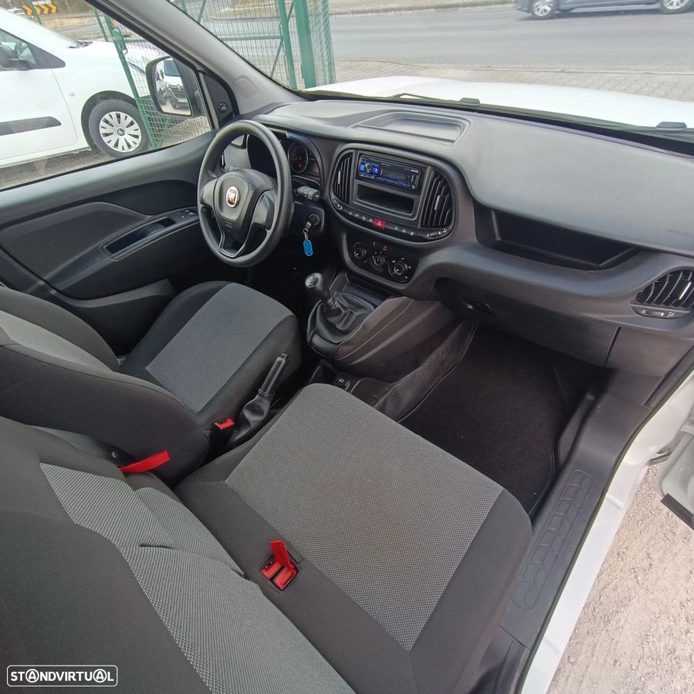 Fiat DOBLO 1.3 MULTIJET 3 LUGARES - 17