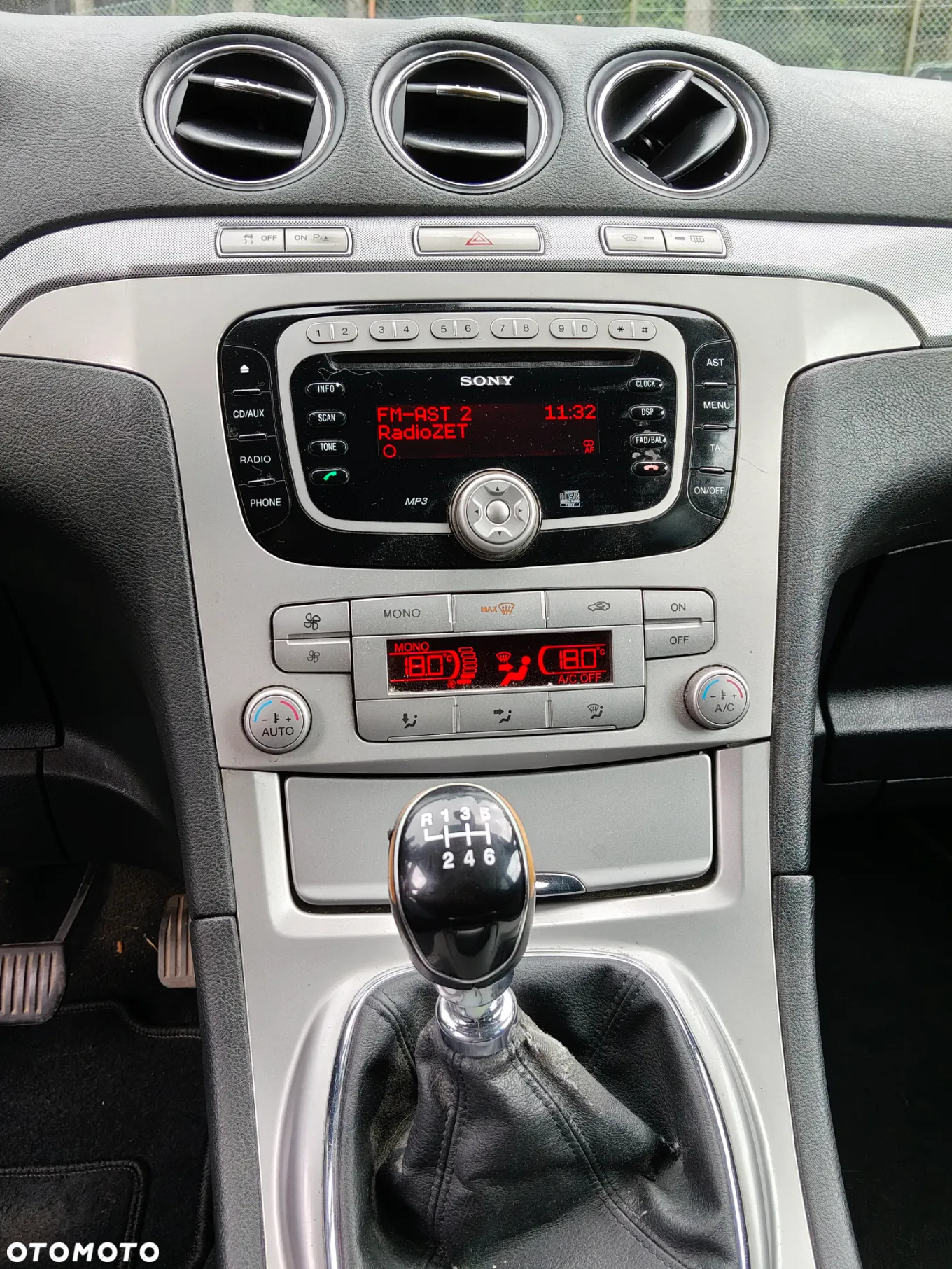 Ford Galaxy 2.0 TDCi Titanium - 12