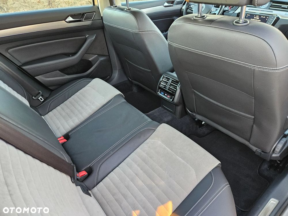 Volkswagen Passat 1.8 TSI BMT Highline DSG - 20