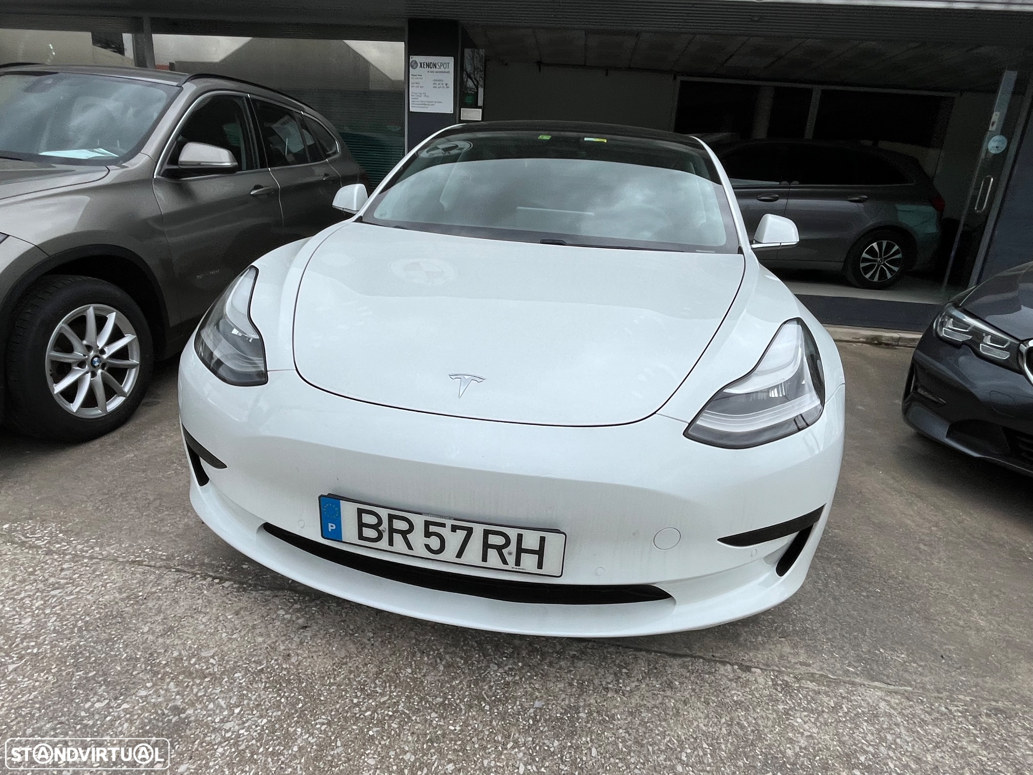 Tesla Model 3 Standard Range Plus RWD - 2