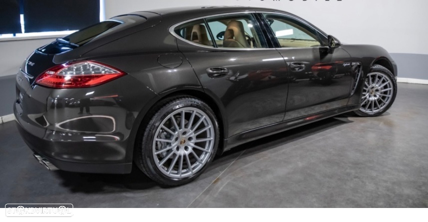 Porsche Panamera S Hybrid - 3