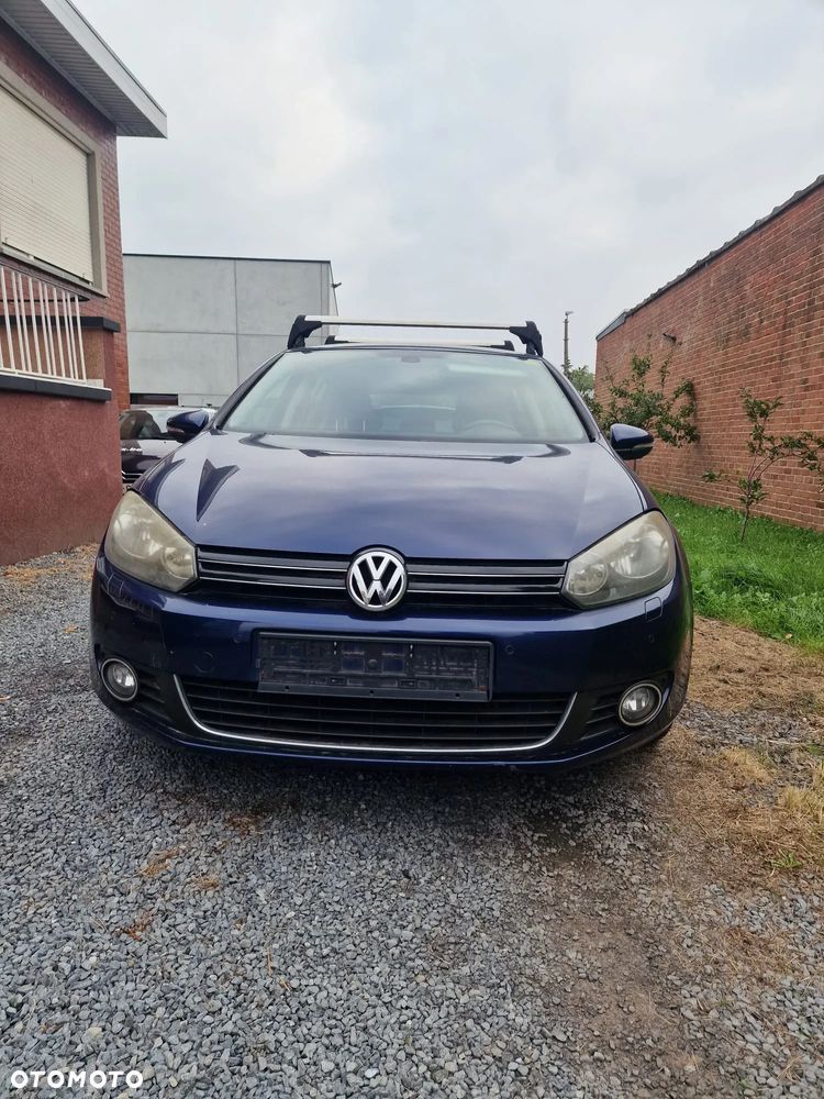 Volkswagen Golf - 10