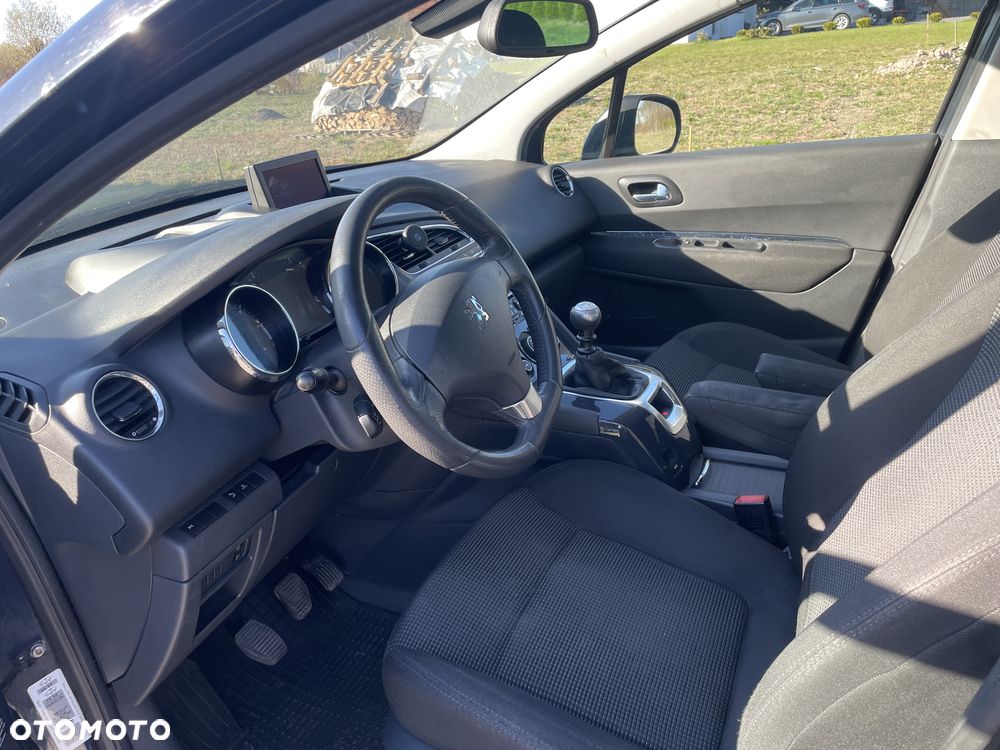 Peugeot 5008 - 6