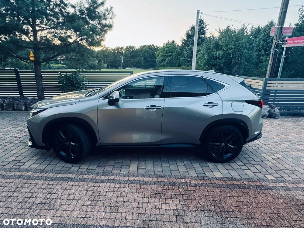 Lexus NX - 3