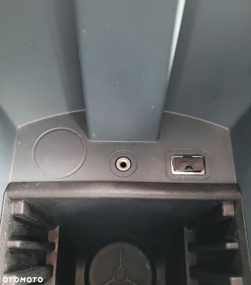 Ford C-MAX 1.6 Ti-VCT Titanium - 24