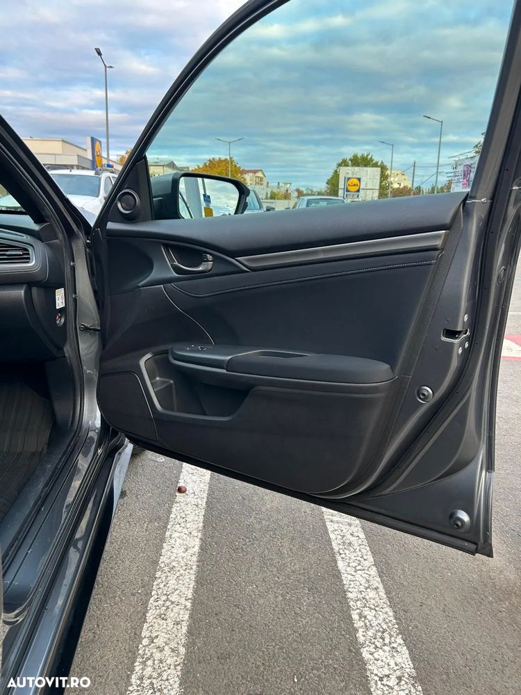 Honda Civic 1.5 VTEC Turbo CVT Sport - 12