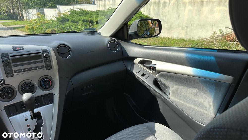 Toyota Matrix - 17