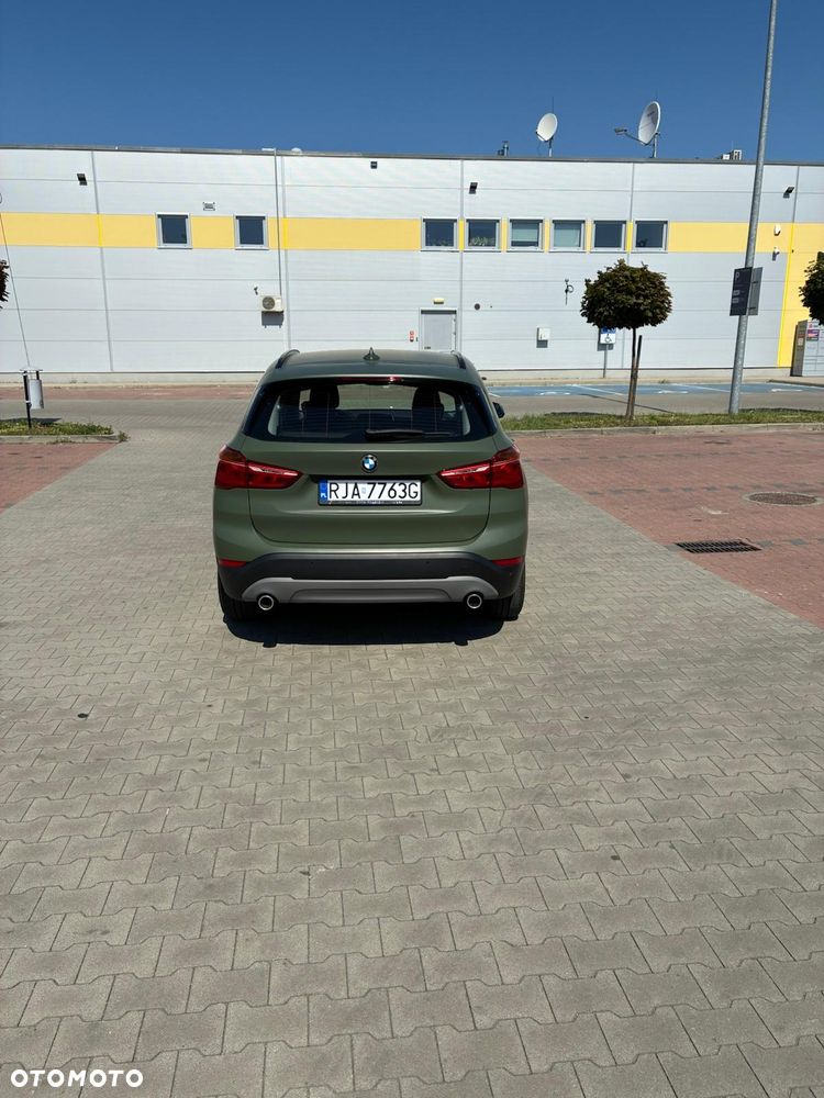 BMW X1 xDrive18d - 37