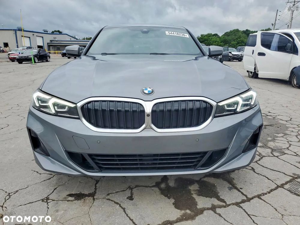 BMW Seria 3 330i - 2