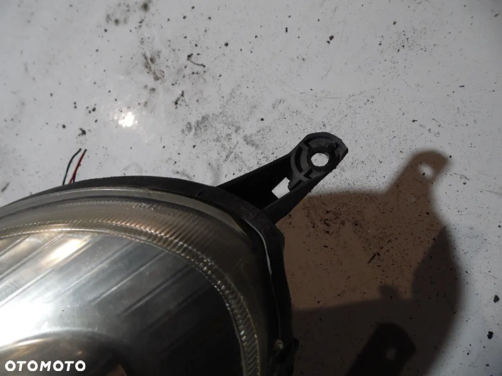 Lampa przednia lewa Nissan Micra K12 Europa - 4
