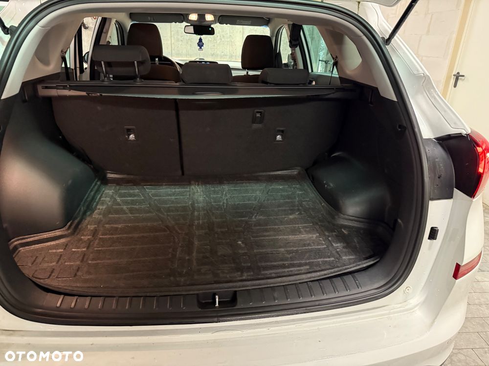 Hyundai Tucson 1.6 GDI BlueDrive Comfort 2WD - 9