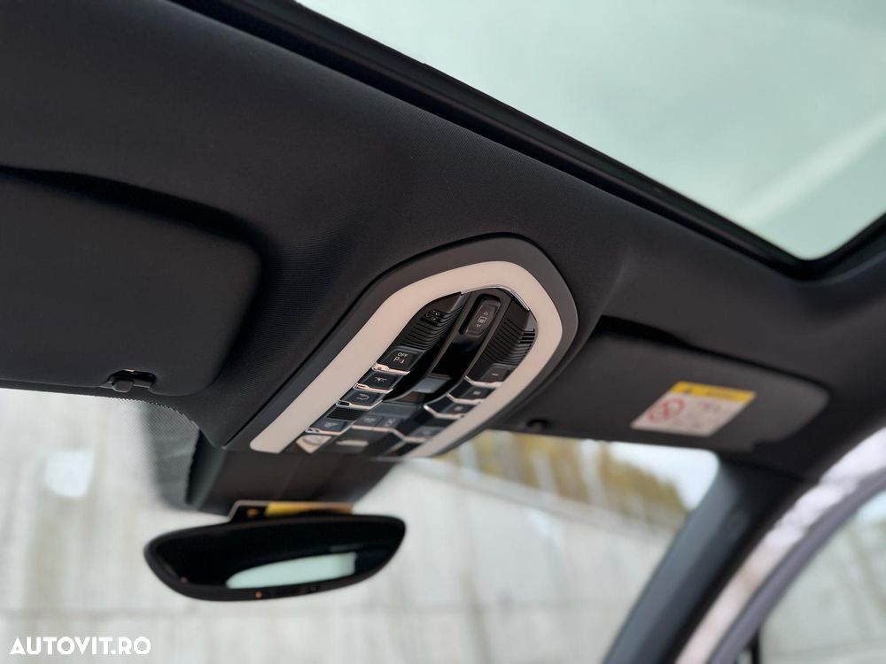 Porsche Cayenne Diesel Platinum Edition - 32