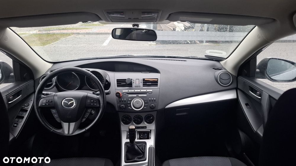 Mazda 3 - 10