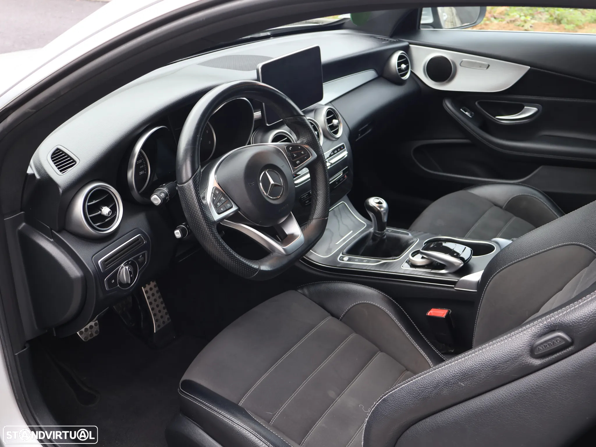 Mercedes-Benz C 220 d Coupe AMG Line - 5
