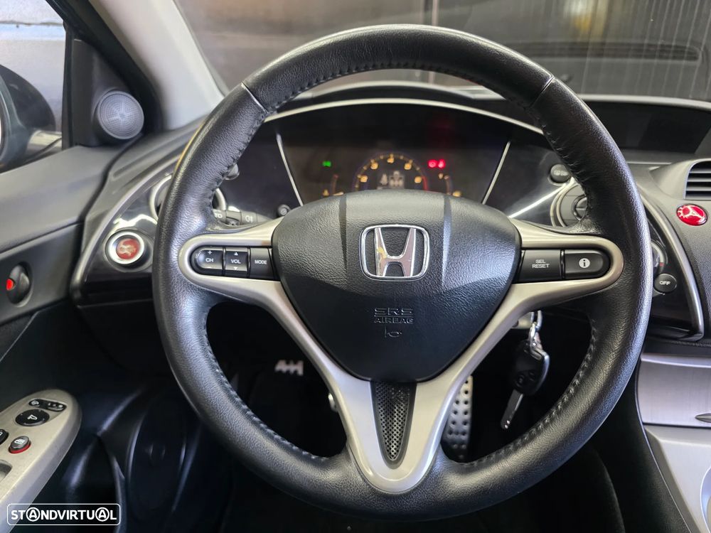 Honda Civic 1.4 Sport - 42