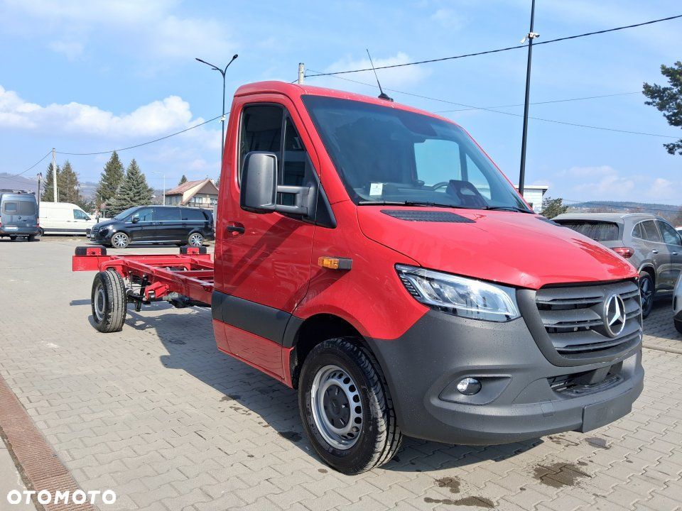 Mercedes-Benz Sprinter - 5