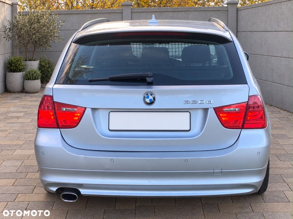 BMW Seria 3 - 35