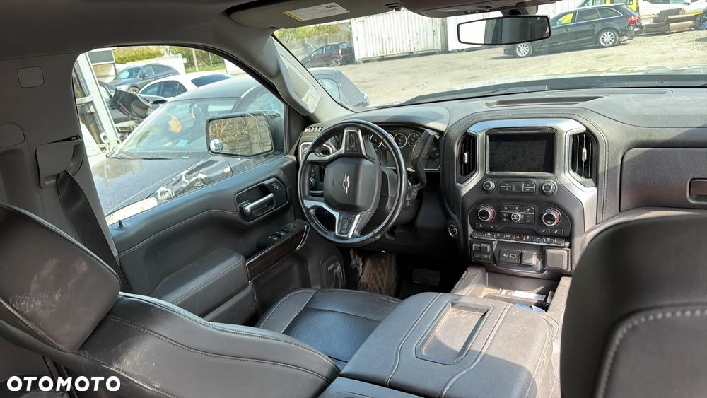 Chevrolet Silverado - 18