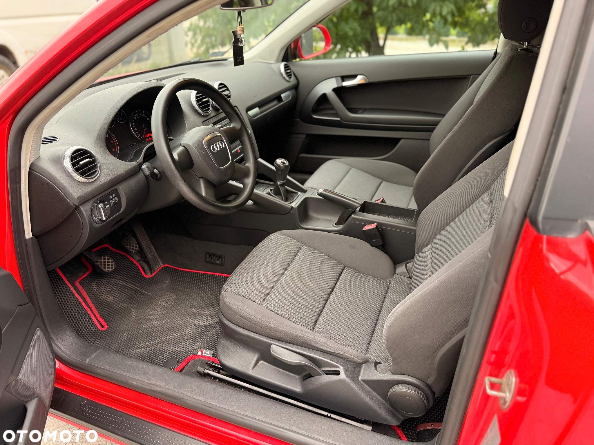 Audi A3 1.6 Attraction - 12