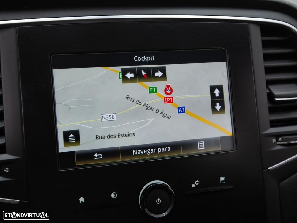 Renault Mégane Sport Tourer - 17