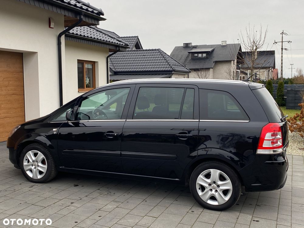 Opel Zafira 1.8 Design Edition - 17