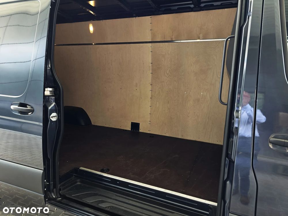Mercedes-Benz SPRINTER 319 CDI - 18