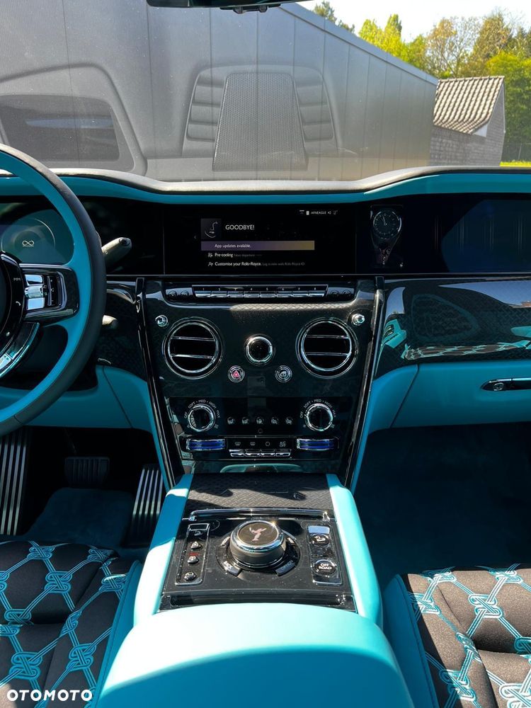 Rolls-Royce Cullinan - 32