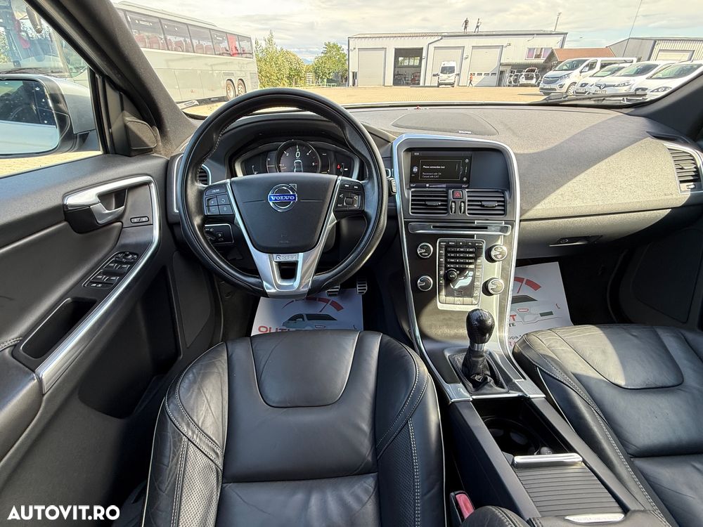 Volvo XC 60 D4 AWD RDesign - 6