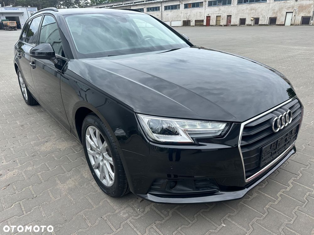 Audi A4 Avant - 10