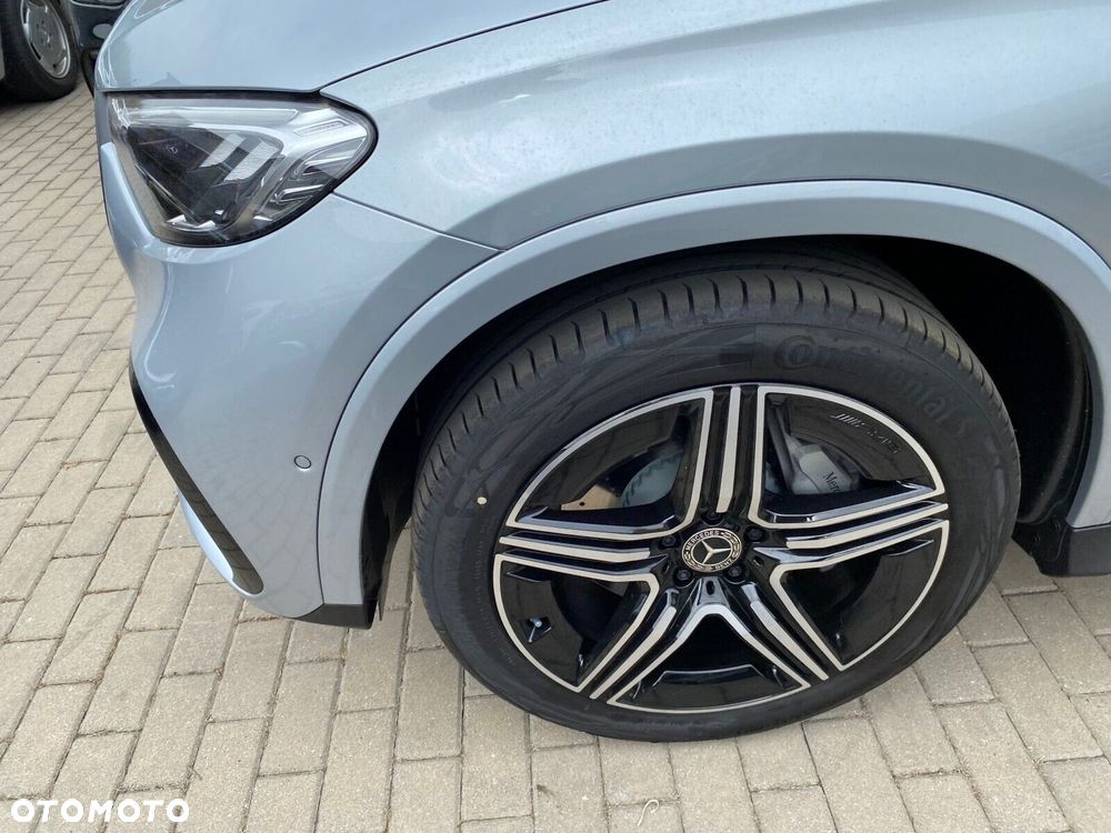 Mercedes-Benz GLC - 7