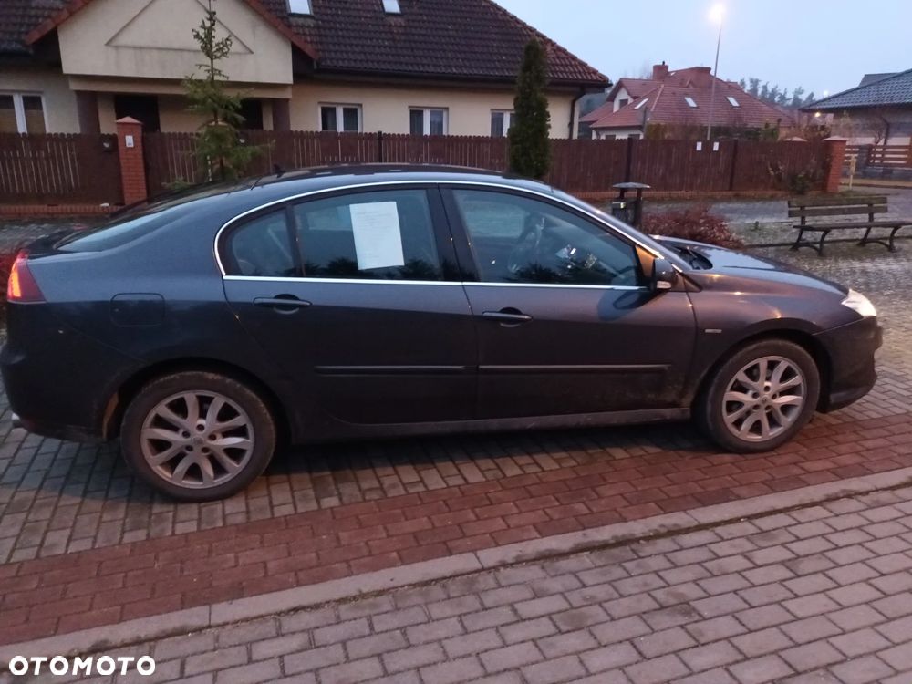 Renault Laguna 2.0 dCi Bose Edition - 16