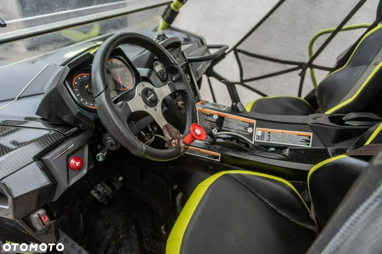 Can-Am Inny - 12